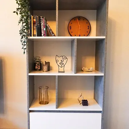 Apartment Cozy 2br Retreat W Balcony Serene